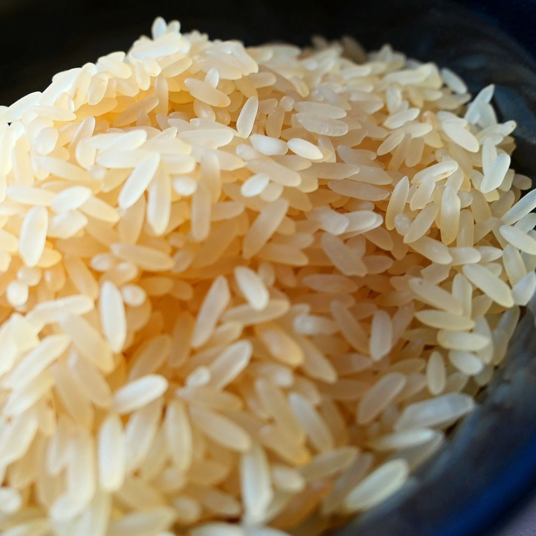 Does Rice Water Grow Hair? The Benefits + Drawbacks of DIY Rice Water Rinse For Hair - SAVE ME FROM